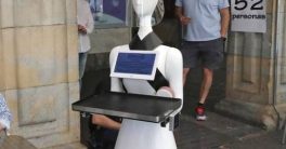La hostelería se reinventa con camareros robots